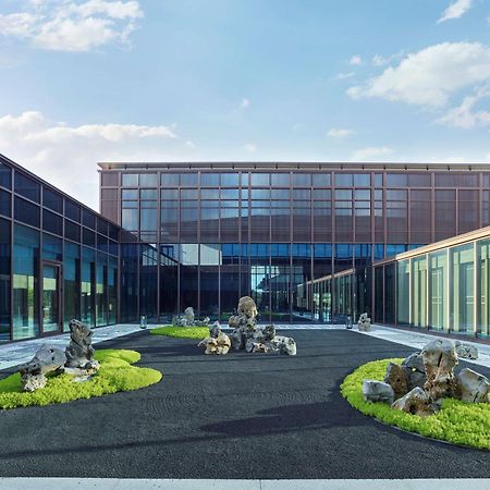 Hilton Shanghai Songjiang Guangfulin Exterior photo