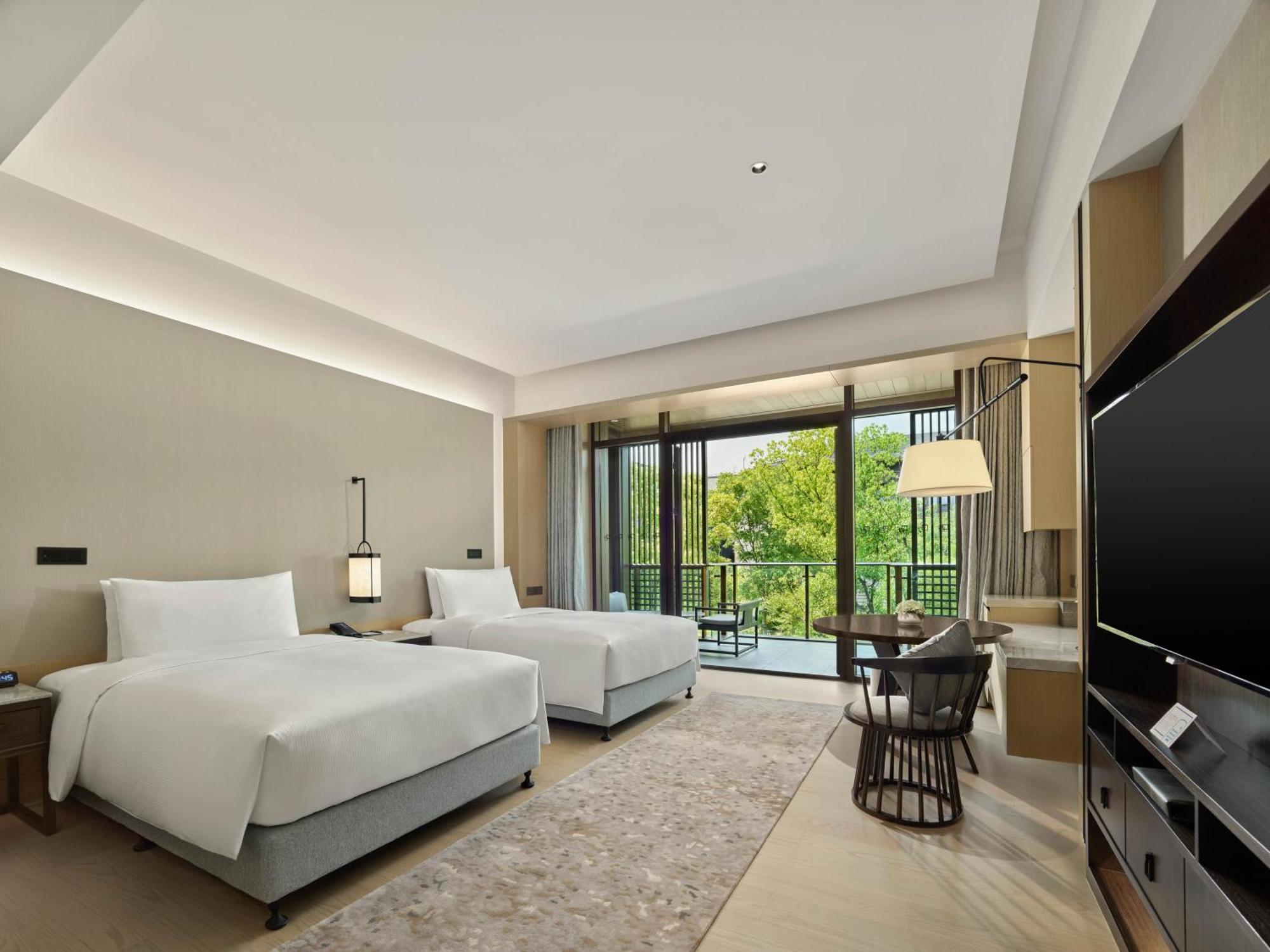 Hilton Shanghai Songjiang Guangfulin Exterior photo